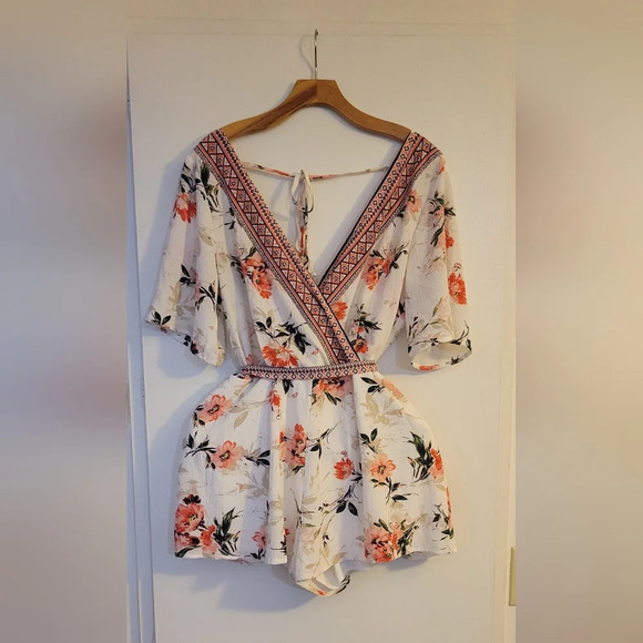 Three Pink Hearts Floral Romper‎ Size Large EUC - Picture 7 of 9
